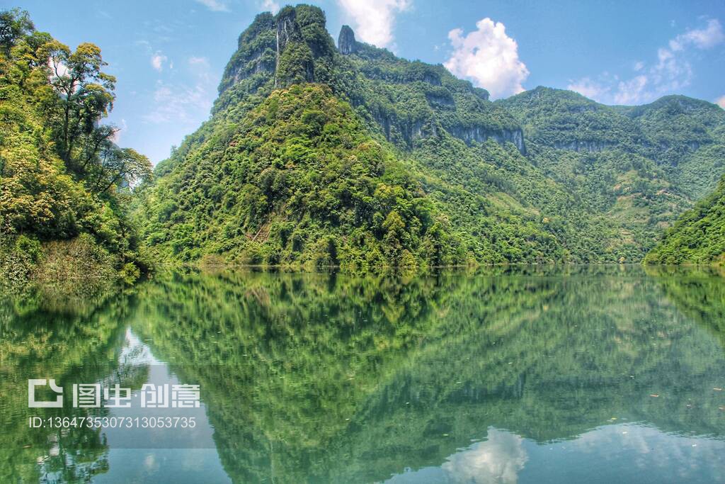 山中小湖，一場美麗的相逢